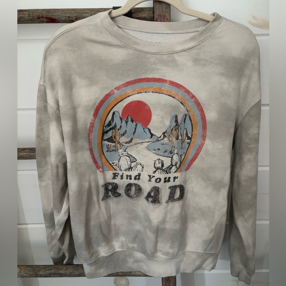 Gold Rush find your road crew neck girls size large